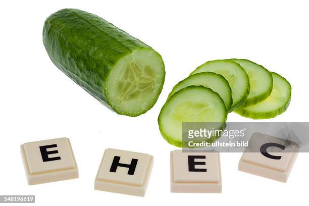 Symbolic photo EHEC epidemic, cucumber and letters