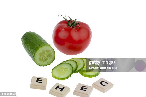 Symbolic photo EHEC epidemic, cucumber, tomato and letters