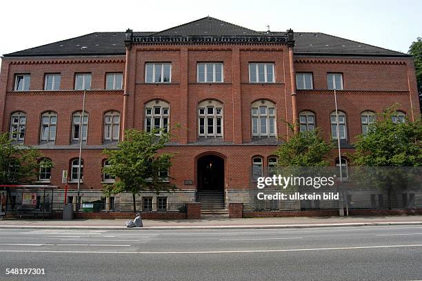 Amtsgericht in der Buxtehuder Straße in Hamburg - Harburg Aussenansicht