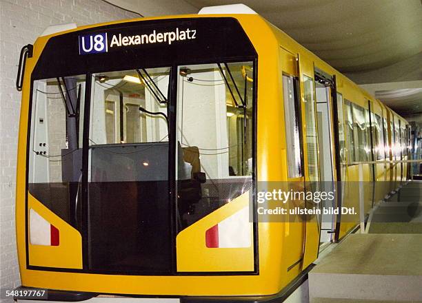 Moderner U-Bahnzug - 1994 Foto: ABB Henschel