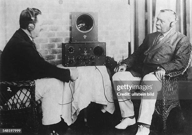 Doyle, Arthur Conan Sir - Doctor, Writer, GB *22.05.1859-+ Portrait giving a radio interview - ca. 1925 - Photographer: Walter Gircke Vintage...