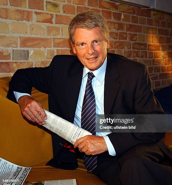 72 Klaus Bresser Tv Stock Photos, HighRes Pictures, and Images Getty