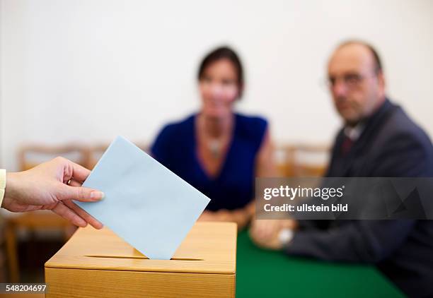 Symbolic photo elections