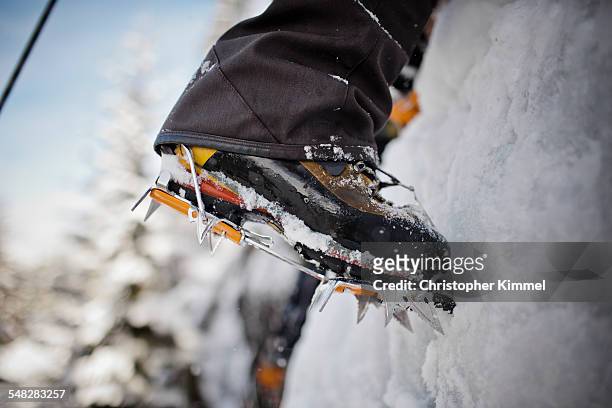 ice climbing - crampon stockfoto's en -beelden