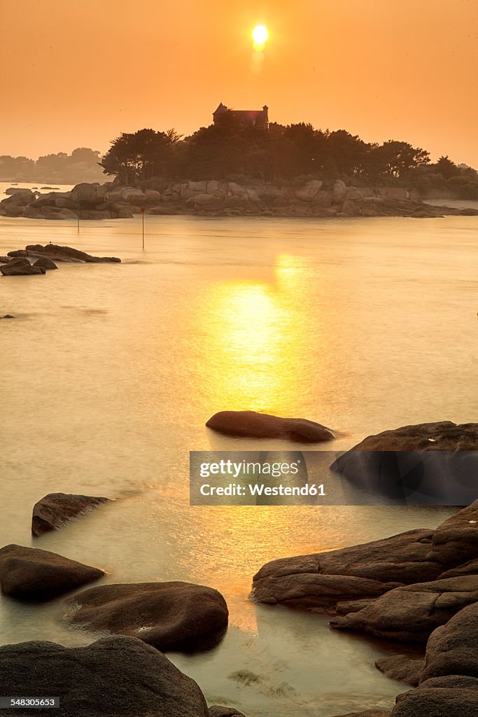 France, Brittany, Cote de Granit Rose