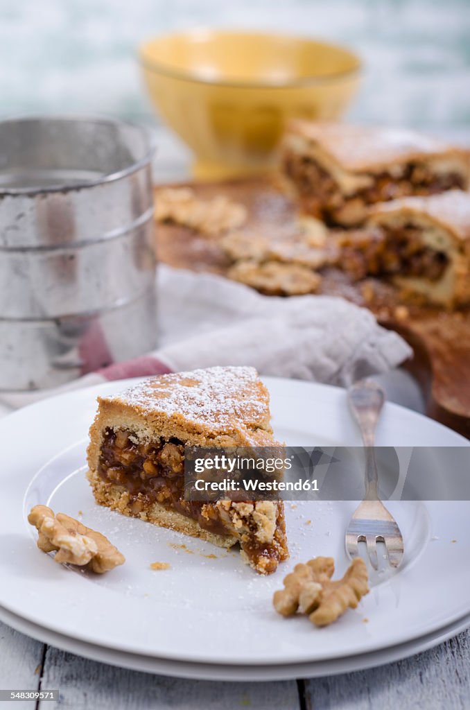 Engadine nut cake, close up