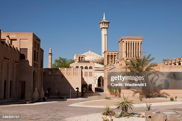 uae, dubai, al bastakiya district with bastakiya mosque - old town stock pictures, royalty-free photos & images