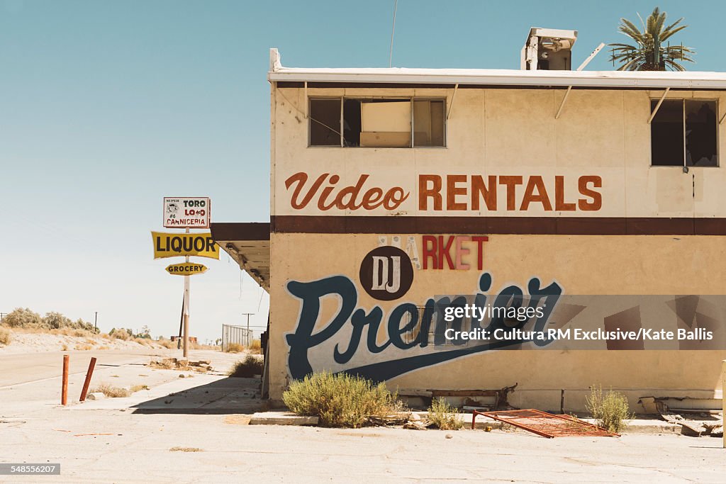 Abandoned store building, Salton Sea, California, USA