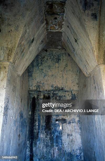 Mayan Temple Interior Photos and Premium High Res Pictures - Getty Images