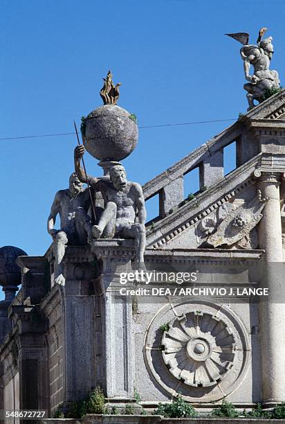 Statues on the facade of the Church of Our Lady of Grace , Evora , Alentejo. Portugal, 16th century.