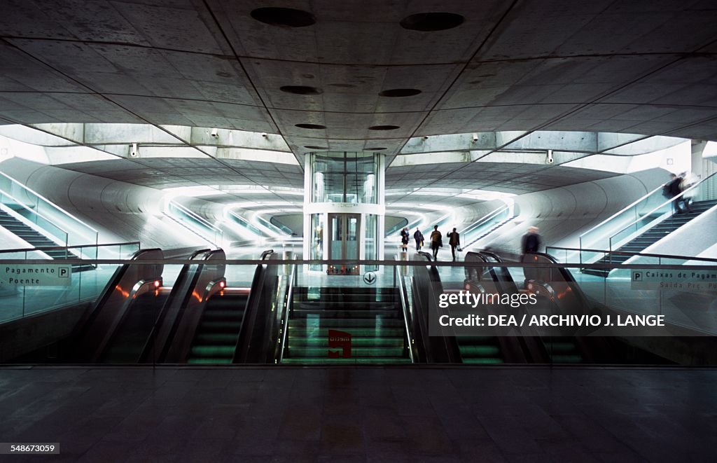 Internal staircase in the Oriente station...