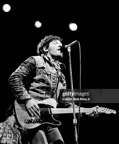 Bruce Springsteen performs during the last show of the 1985 ‘Born in the U.S.A. Tour’, October 2, 1985 in Los Angeles, California.