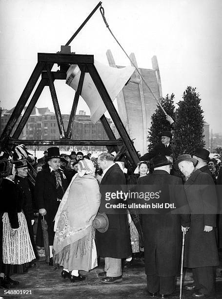 Federal Republic of Germany Berlin : Donation of a bell for the church of the leper colony in Okinawa, Japan, by the Ironworks Weeren in...