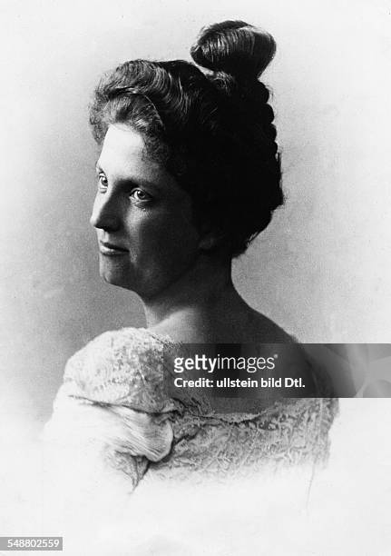 Austria-Tuscany, Louise of - Crown Princess of Saxony, Austria *02.12.1870-+ - born as archduchess of Austria, since 1903 Countess Montignoso, later...