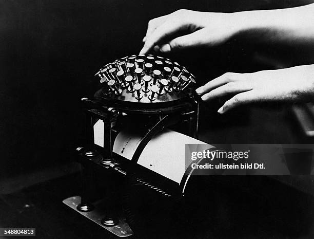 1925 Inventions 1925 Inventions Photos and Premium High Res Pictures - Getty Images