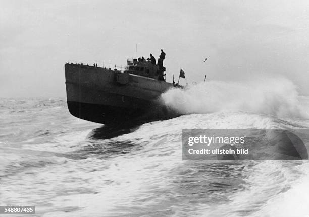 Weltkrieg: Seekrieg, deutsche Kriegsmarine: Ein deutsches Schnellboot im Einsatz auf hoher Fahrt in der Ostsee. 1940