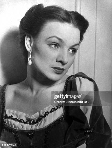 Lissa, Eva - Actress, Austria *-+ - in the play ' Don Pedro ' by Emil Strauss at the theater Deutsches Theater Berlin - Photographer: Charlotte...