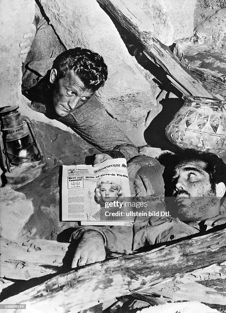 Douglas, Kirk - Actor, USA - *09.12.1916- Scene from the movie 'Ace in the Hole'' Directed by: Billy Wilder USA 1951 Produced by: Paramount Pictures Vintage property of ullstein bild