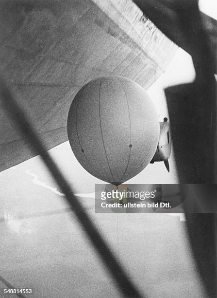 Polar flight of the LZ 127 'Graf Zeppelin': - a trial balloon is let fly and soaring to the stratosphere - - Photographer: Walter Bosshard - Vintage...