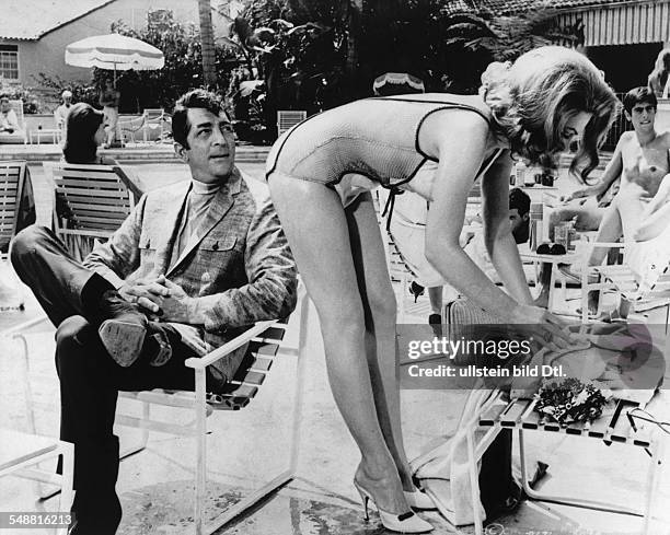 Martin, Dean - Actor, Singer, Entertainer, USA *-+ - as Matt Helm in the movie 'The Silencers' with Stella Stevens - Directed by: Phil Karlson - USA,...