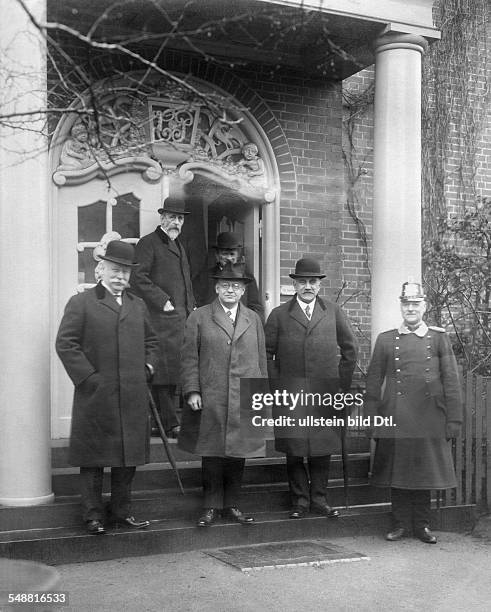 24 Dr Hans Luther Stock Photos, HighRes Pictures, and Images Getty