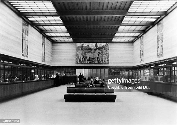 154 Reichsbank Berlin Stock Photos High Res Pictures And Images 154-reichsbank-berlin-stock-photos-high-res-pictures-and-images
