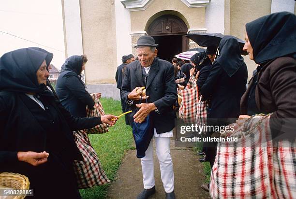 Romania: A requiem mass in the orthodox church of Hodac.