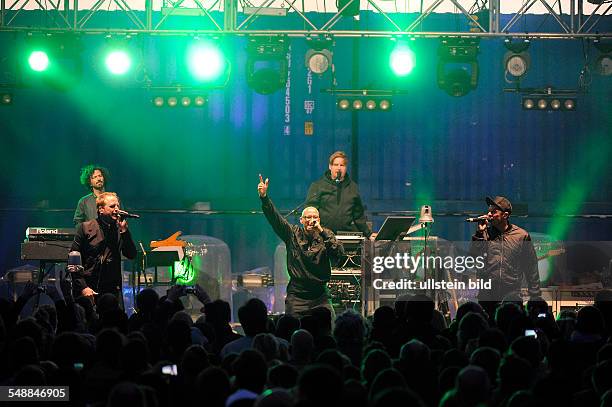 Die Fantastischen Vier - Band, Hip-Hop, Germany - Singers Michi Beck , Thomas D and Smudo and Producer and Keyboarder And.Ypsilon performing in...