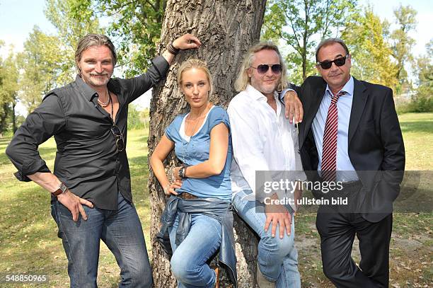Juergens, Stefan - Actor, Cabaret Artist, Germany - with Actress Lilian Klebow, Actor Gregor Seberg and Actor Dietrich Siegl during ZDF-series 'Soko...
