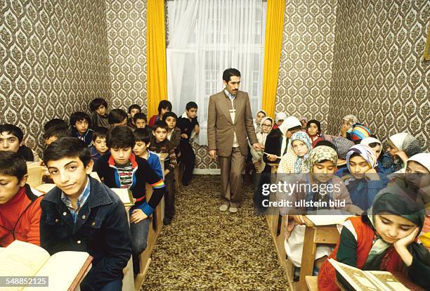 Germany North Rhine-Westphalia Gelsenkirchen - A Turkish Koranic school for boy and girls -