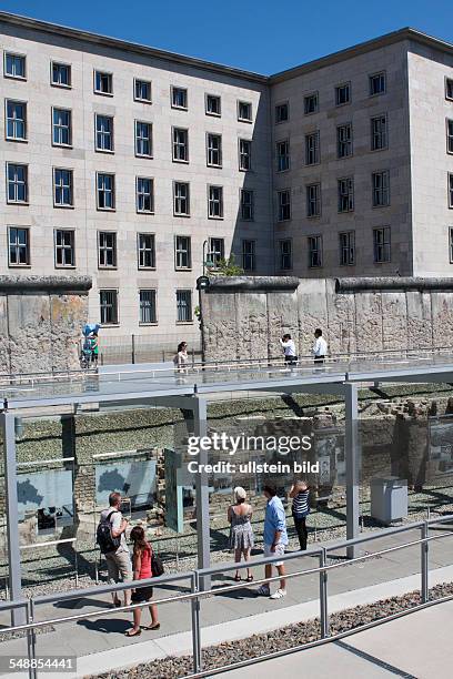 Germany Berlin Kreuzberg - Topographie des Terrors, an outdoor museum located in Niederkirchnerstrasse, formerly Prinz-Albrecht-Strasse, on the site...