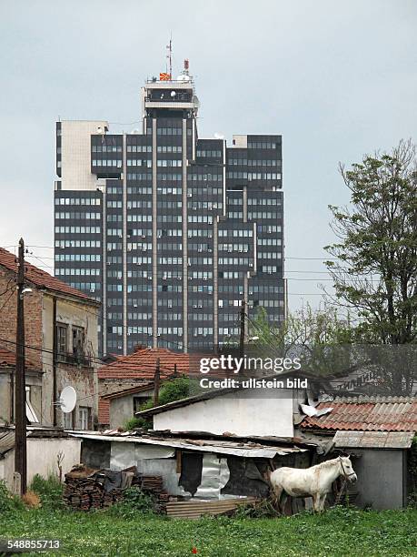 Macedonian Radio Television Photos et images de collection Getty Images
