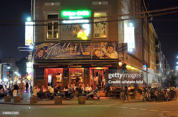 Köln : Filmdose Theater Theatercafé Varieté Kabarett Kieztheater außen Außenansicht Nacht Nachtansicht Restlichtaufnahme Zülpicher Straße...