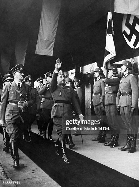 France, Hendaye: Adolf Hitler and Francisco Franco stepping out the Guard of Honour, with in retinue: Field Marshal Walther von Brauchitsch - -...