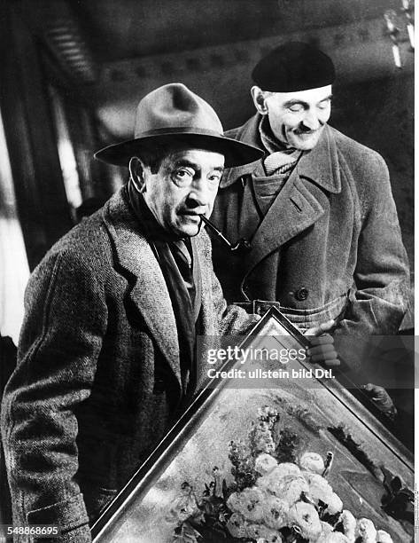 Pechstein, Max *31.12.1881-+ Painter, Graphic designer, Germany - with Heinz Fuchs and one of his paintings - 1947 - photographer: Charlotte Willott...