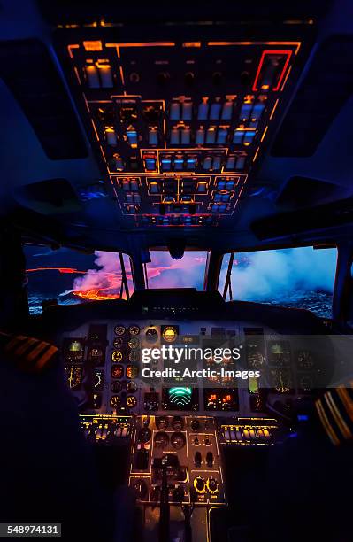 cockpit of a turboprop plane, bardarbunga, iceland - cockpit stock pictures, royalty-free photos & images