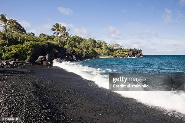 Black Sand Beach at Waianapanapa State Park on Road to Hana, Maui, Hawaii, USA