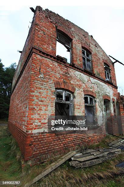 Verfallende Wohnhausruine in Grittel, Westmecklenburg