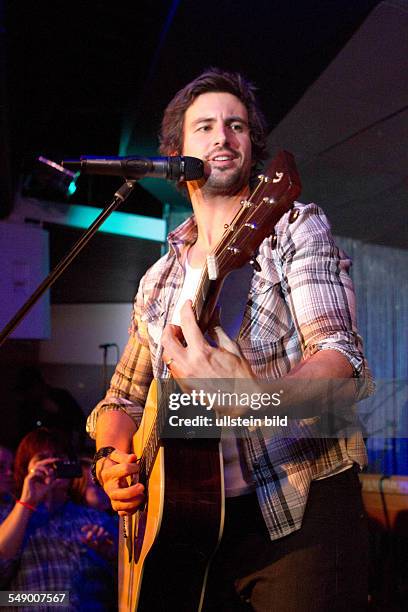 Tom Beck - der deutsche Schauspieler und Saenger bei einem Konzert im Stage Club in Hamburg