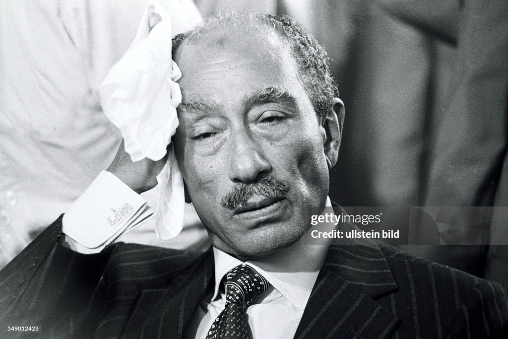 Anwar al Sadat , Praesident Aegypten