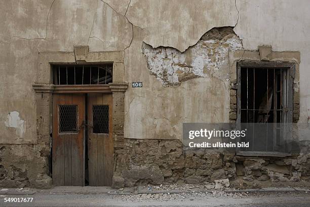 Zypern, Nikosia, Grenzanlagen in der weltweit noch einzigen geteilten Stadt