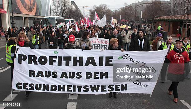 Berlin, Demonstration von Charite Mitarbeitern