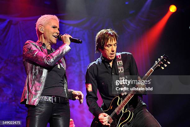 Roxette - das schwedische Pop-Duo bestehend aus Gitarrist Per Gessle und Sängerin Marie Fredriksson bei einem Konzert in Hamburg, o2 World Arena