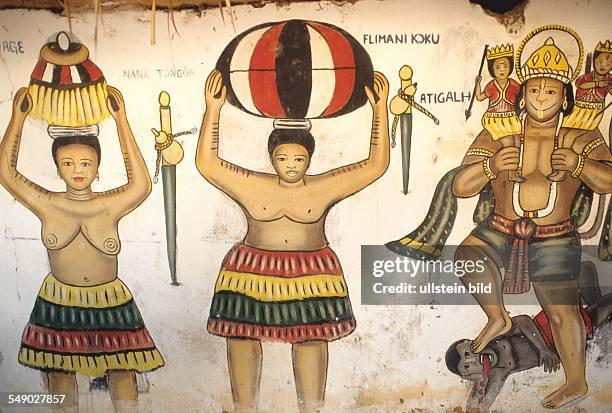 Ghana: Wall paintings on a Kokou tempel. -