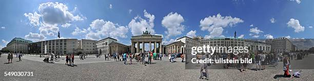 Deutschland, Berlin, 360-Grad-Panorama Pariser Platz, Brandenburger Tor