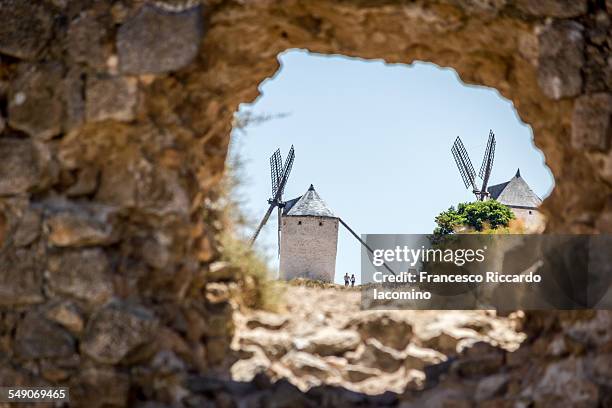 spain, la mancha. don quixote windmills - francesco riccardo iacomino spain - fotografias e filmes do acervo