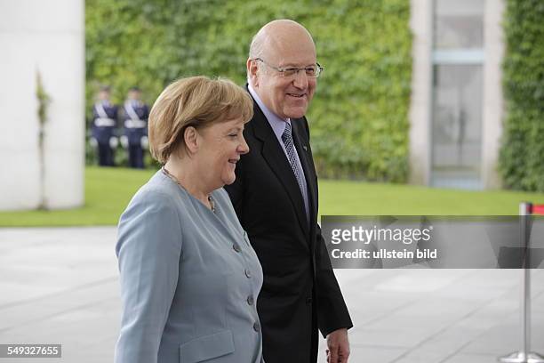 Bundeskanzlerin Angela Merkel empfängt den libanesischen Ministerpräsidenten Nadschib Miqati im Bundeskanzleramt in Berlin