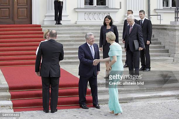 Bundespräsident Joachim Gauck empfängt Fürst Albert II. Und Fürstin Charlene von Monaco in Schloss Bellevue in Berlin: Fürst Albert II von Monaco...