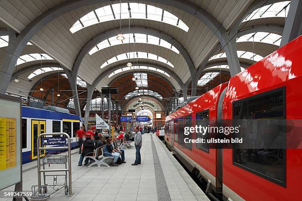 Kiel main station, station building, station concourse, platform, trains