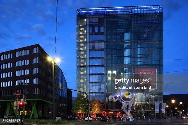 Heidelberger Druckmaschinen AG, Print Media Academy, office building, education building, night photograph